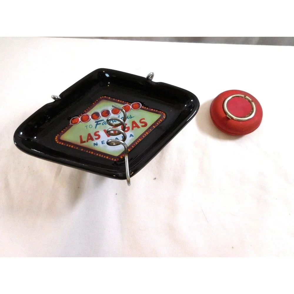 Vintage Ashtray Black Diamond Welcome to Fabulous Las Vegas + Round metal Ashtra
